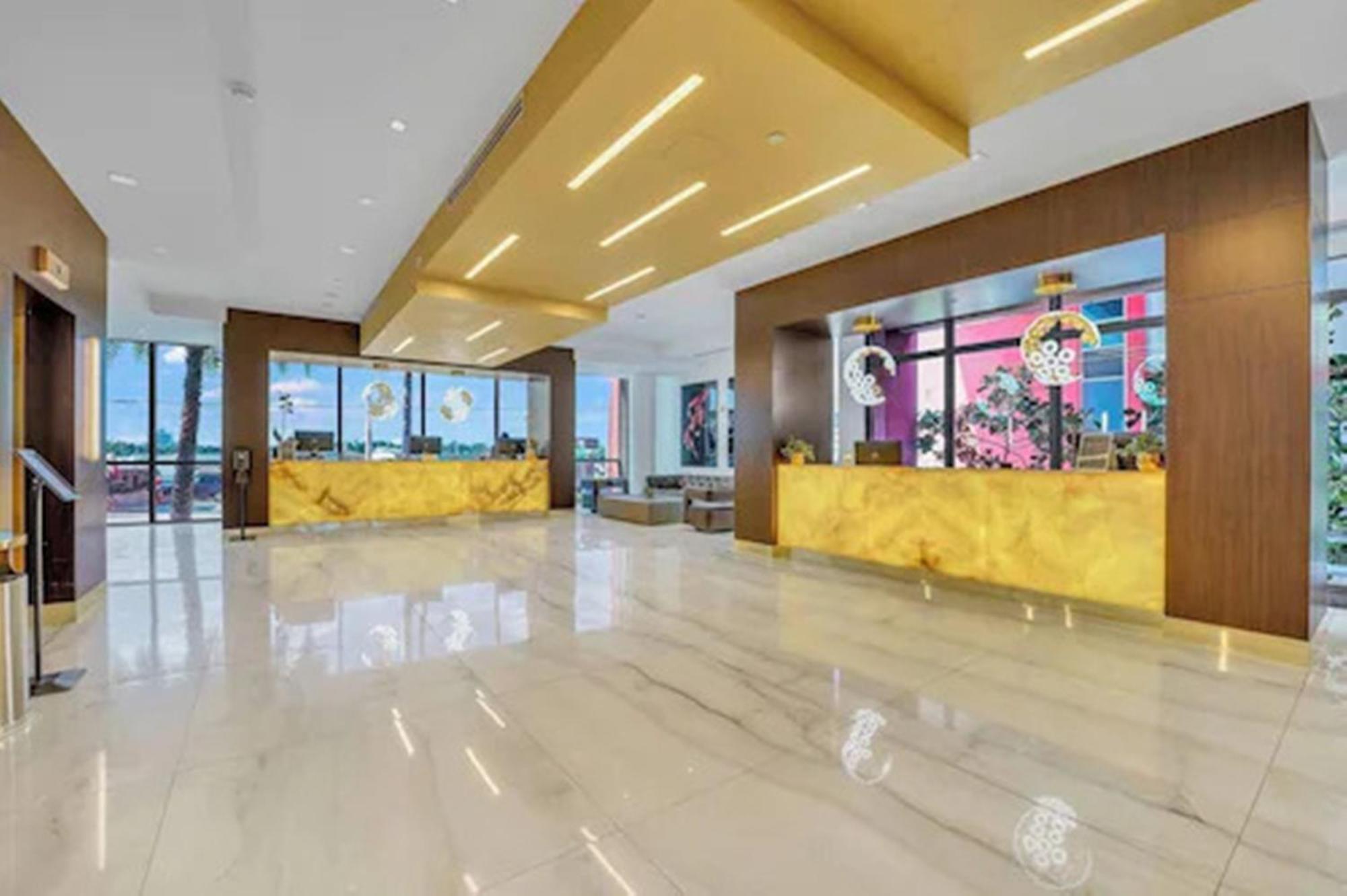 Hollywood Studios Condo Costa Холивуд Екстериор снимка