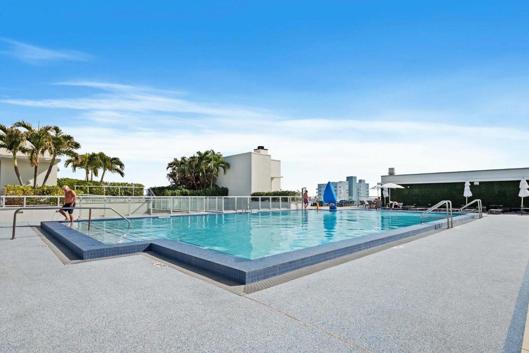 Hollywood Studios Condo Costa Холивуд Екстериор снимка