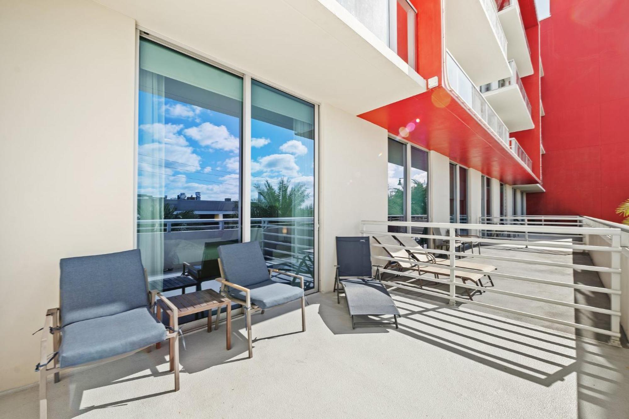 Hollywood Studios Condo Costa Холивуд Екстериор снимка