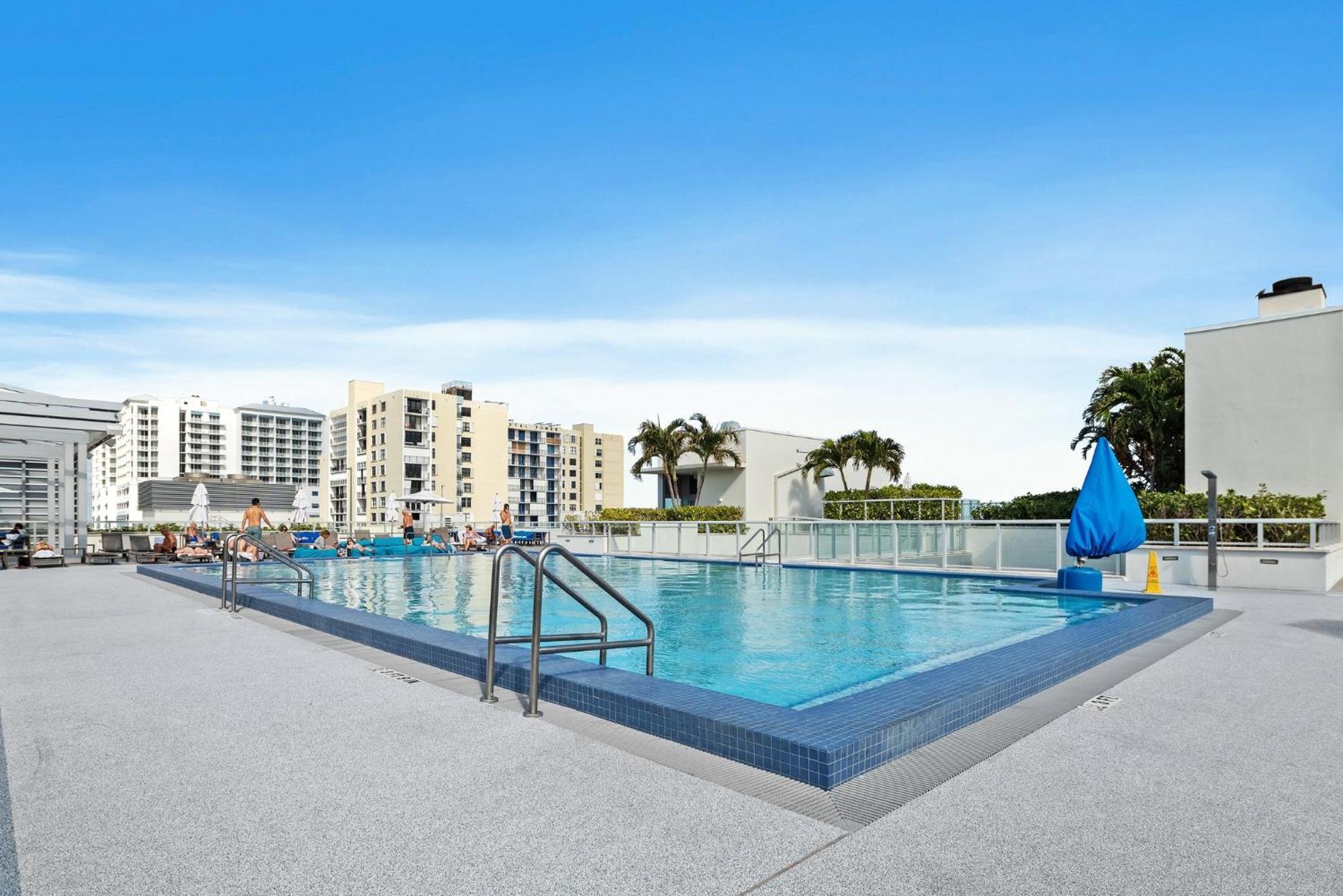 Hollywood Studios Condo Costa Холивуд Екстериор снимка